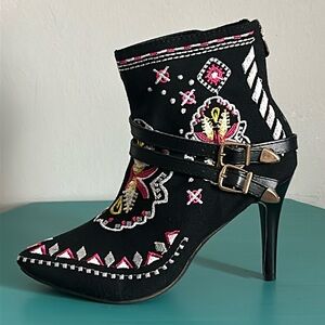 Striking Women’s Embroidered Stilettos Fabric Booties